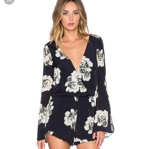 Winston White Cleo Romper Size Small